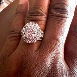 3 carats diamond 14 carats white gold engagement ring